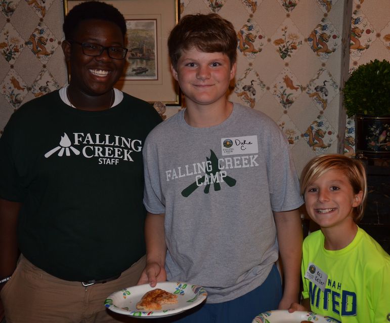 Duke and Reid enjoy eating pizza together and telling stories about camp this past summer. KD Lemons, who was on staff this past summer, took time out of his busy schedule at Georgia Southern to come say hello to everyone at the show tonight.