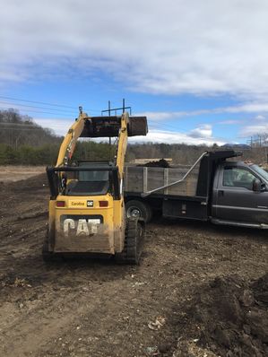 Picking up some compost from Danny’s Dumpster for our raised beds. Danny’s Dumpster is a local business that has been our composting and recycling partner for many years.