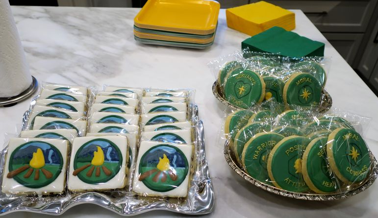 Cary presented some incredible custom cookies at the Greenville show!