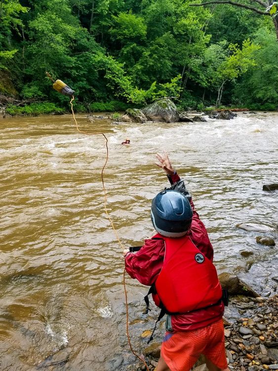 Learning how to make rescues on the Tuckasegee River
